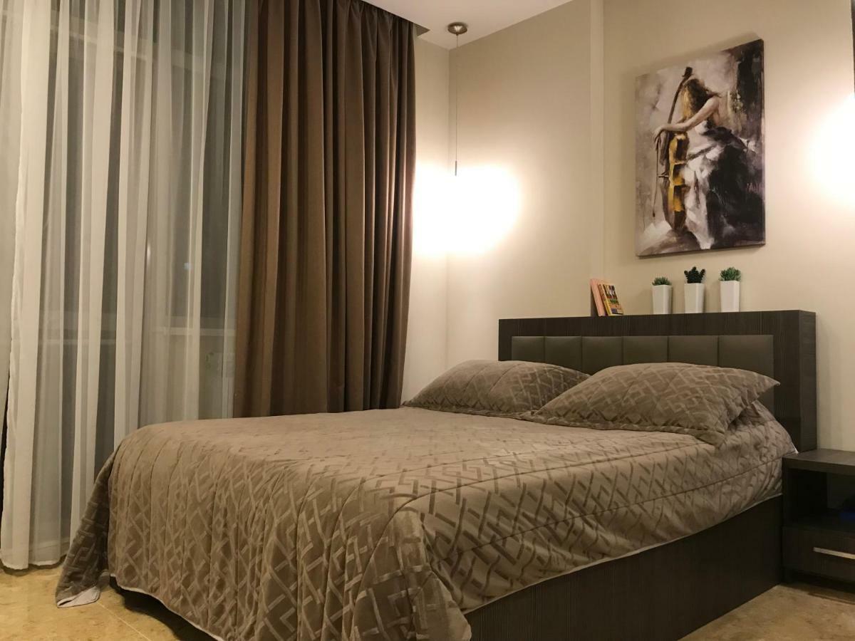 V&A Lux Apartments 巴统 外观 照片